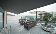 舒適實(shí)用的現(xiàn)代簡(jiǎn)約風(fēng)格陽臺(tái)裝修效果圖